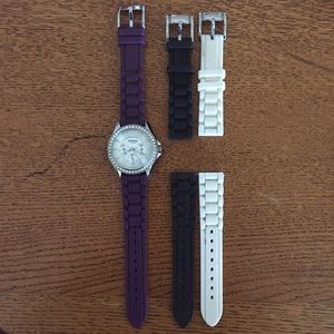 Women’s Fossil watch with extra bands